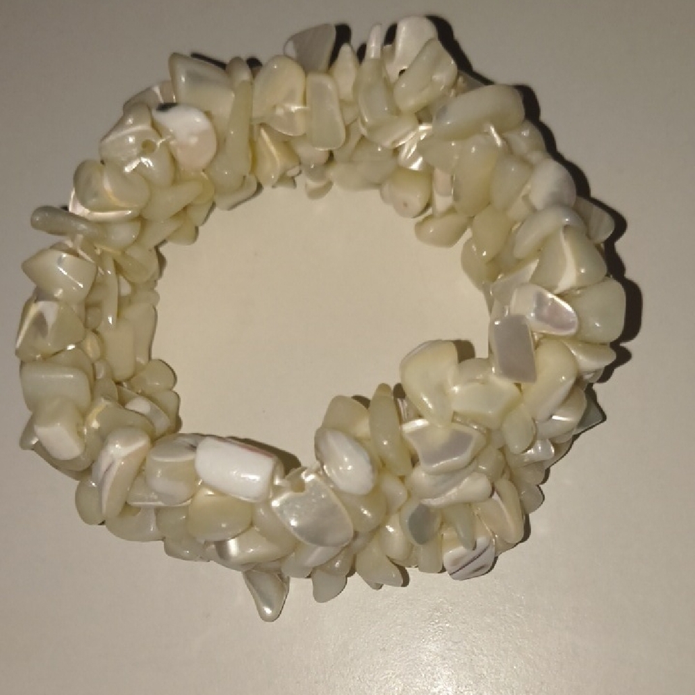 Mother Of Pearl Stretch Bracelet